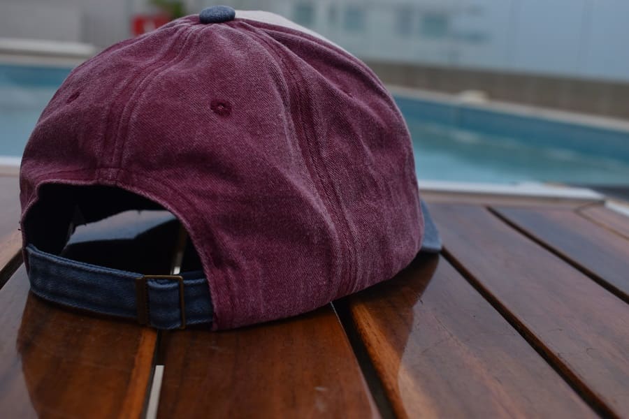 Gorra Cachucha Beisbolera - Vinotinto bonitas