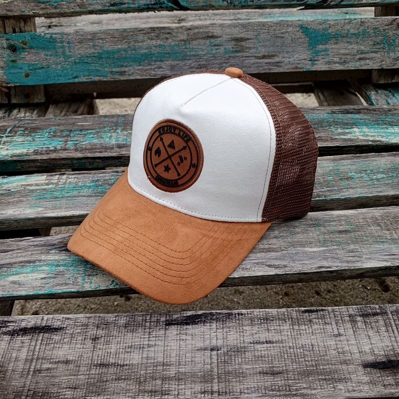 Gorra en malla blanca enjoy life