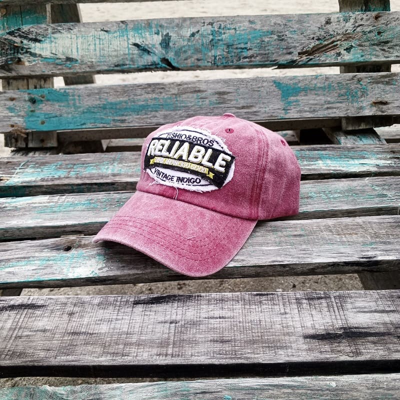 Gorra o cachucha reliable vinotinto