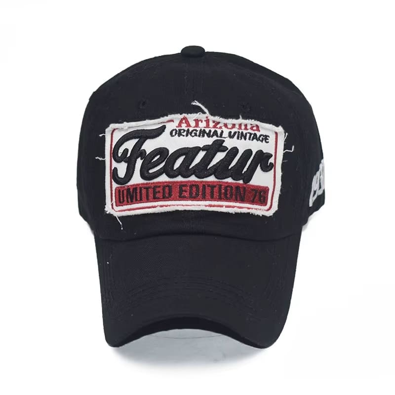 Gorra Cachucha Featur - Negro con diseño vintage y bordado de edición limitada, ideal para un estilo clásico y moderno.