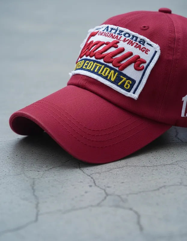 Gorra Cachucha Featur - Rojo Oscuro bordada